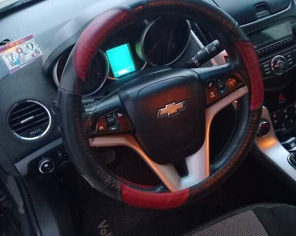 Серый Шевроле Круз, объемом двигателя 1.6 л и пробегом 270 тыс. км за 6500 $, фото 1 на Automoto.ua