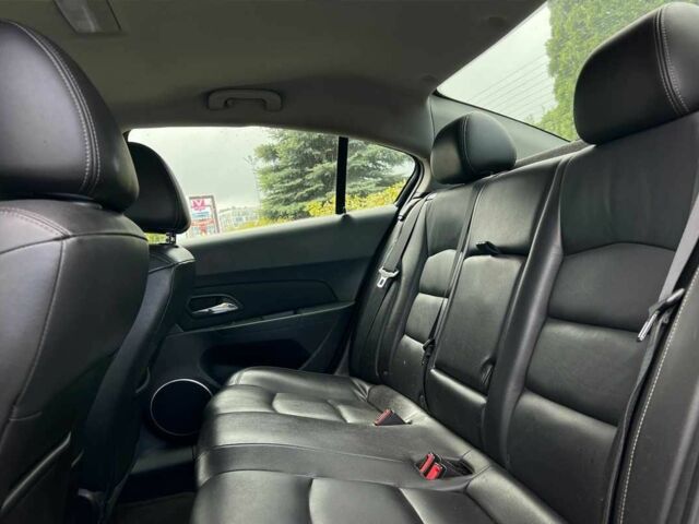 Серый Шевроле Круз, объемом двигателя 2 л и пробегом 158 тыс. км за 6700 $, фото 9 на Automoto.ua