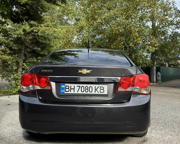 Сірий Шевроле Круз, об'ємом двигуна 1.8 л та пробігом 194 тис. км за 8200 $, фото 4 на Automoto.ua