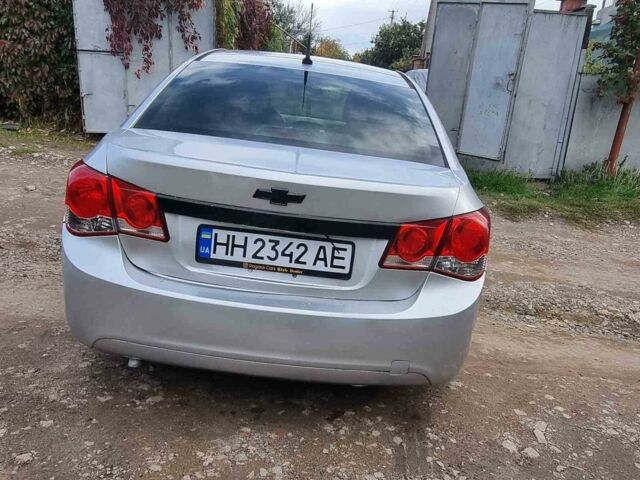 Шевроле Круз 2014 в Одессе на Automoto.ua Серый Шевроле Круз, объемом двигателя 1.4 л и пробегом 222 тыс. км за 6399 $, фото 12 на Automoto.ua