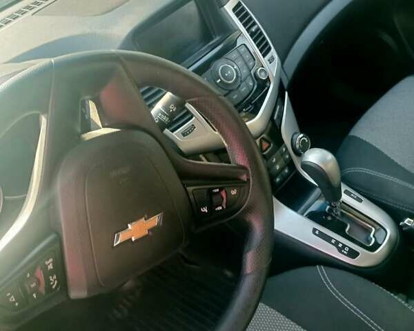 Серый Шевроле Круз, объемом двигателя 1.4 л и пробегом 191 тыс. км за 8000 $, фото 8 на Automoto.ua