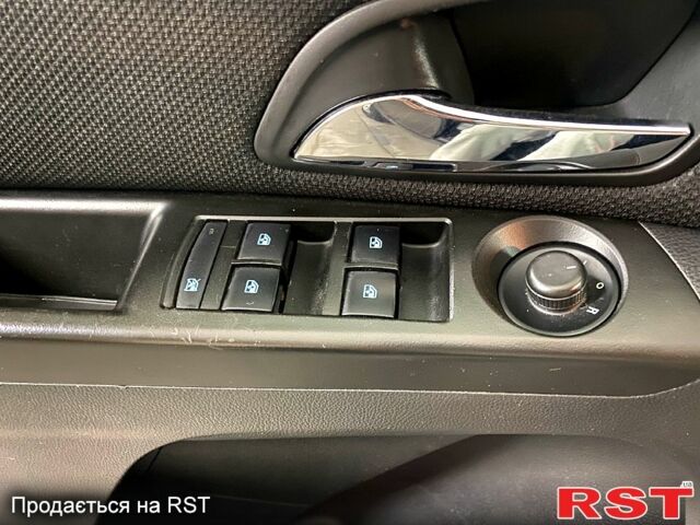 Серый Шевроле Круз, объемом двигателя 1.4 л и пробегом 130 тыс. км за 9500 $, фото 5 на Automoto.ua