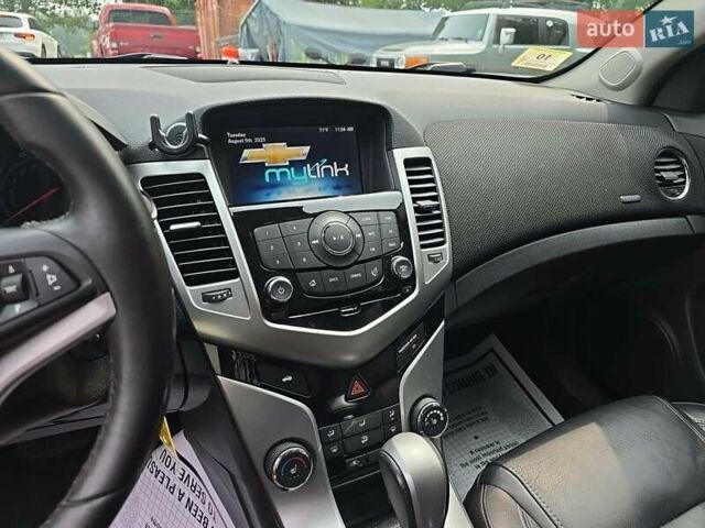 Серый Шевроле Круз, объемом двигателя 1.4 л и пробегом 152 тыс. км за 7500 $, фото 5 на Automoto.ua