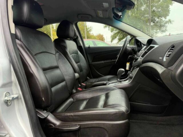 Сірий Шевроле Круз, об'ємом двигуна 1.4 л та пробігом 75 тис. км за 8000 $, фото 8 на Automoto.ua