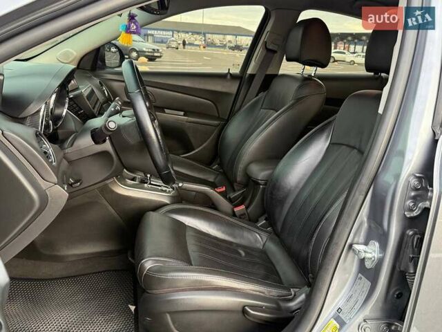 Сірий Шевроле Круз, об'ємом двигуна 2 л та пробігом 209 тис. км за 9999 $, фото 11 на Automoto.ua