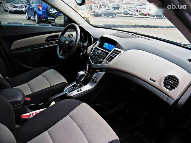 Сірий Шевроле Круз, об'ємом двигуна 1.8 л та пробігом 112 тис. км за 7950 $, фото 13 на Automoto.ua