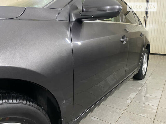 Сірий Шевроле Круз, об'ємом двигуна 1.4 л та пробігом 130 тис. км за 10000 $, фото 6 на Automoto.ua