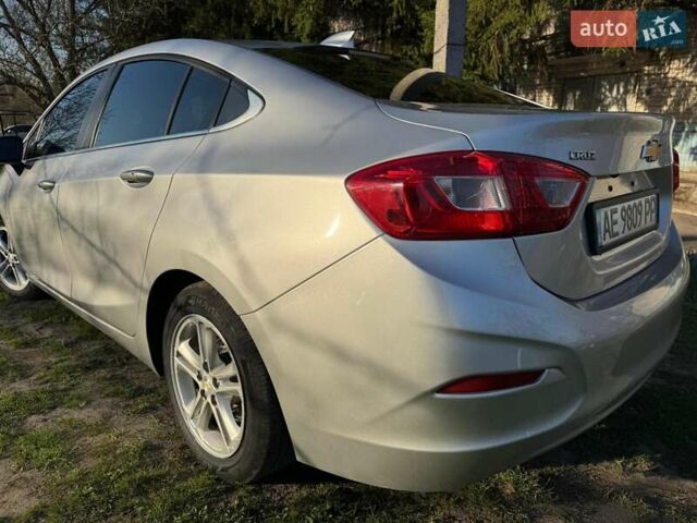 Серый Шевроле Круз, объемом двигателя 1.4 л и пробегом 48 тыс. км за 9500 $, фото 20 на Automoto.ua