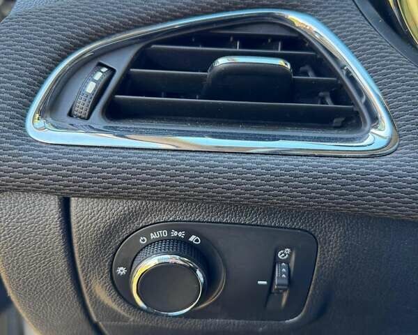 Серый Шевроле Круз, объемом двигателя 1.4 л и пробегом 48 тыс. км за 9500 $, фото 25 на Automoto.ua