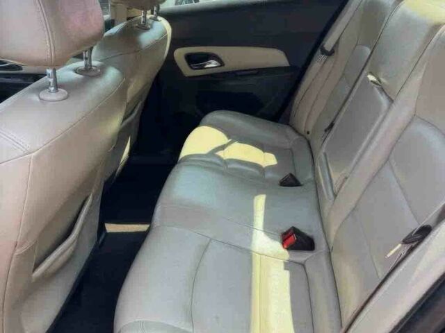 Серый Шевроле Круз, объемом двигателя 1.4 л и пробегом 74 тыс. км за 4500 $, фото 9 на Automoto.ua