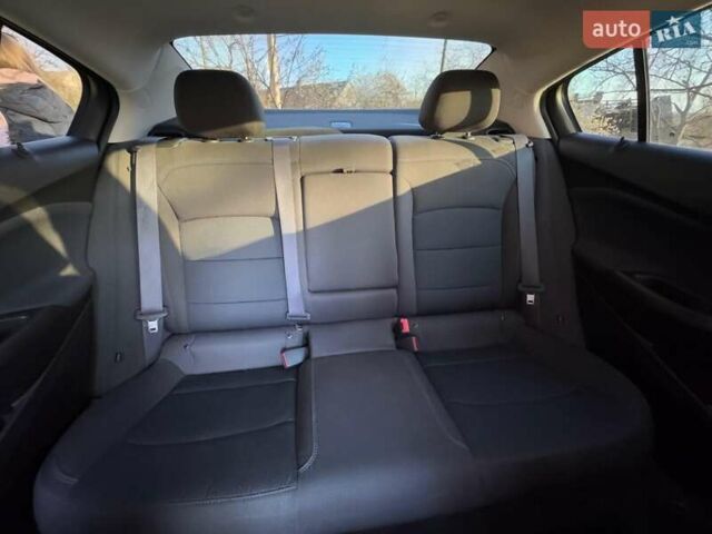 Серый Шевроле Круз, объемом двигателя 1.4 л и пробегом 48 тыс. км за 9500 $, фото 11 на Automoto.ua