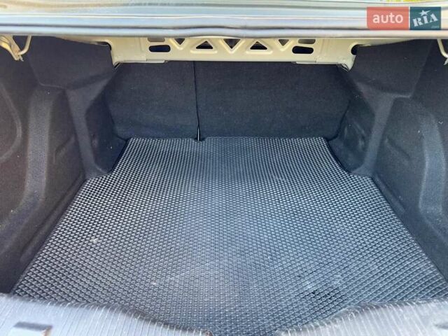 Серый Шевроле Круз, объемом двигателя 1.4 л и пробегом 48 тыс. км за 9500 $, фото 13 на Automoto.ua