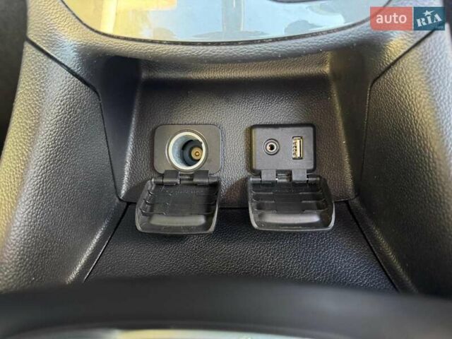 Серый Шевроле Круз, объемом двигателя 1.4 л и пробегом 48 тыс. км за 9500 $, фото 9 на Automoto.ua