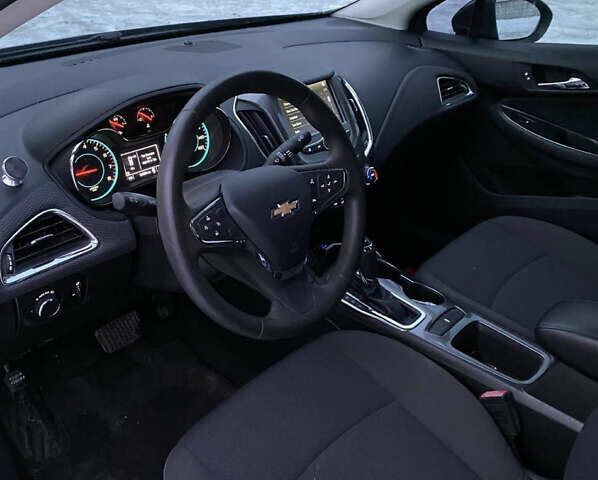 Серый Шевроле Круз, объемом двигателя 1.4 л и пробегом 125 тыс. км за 8900 $, фото 9 на Automoto.ua