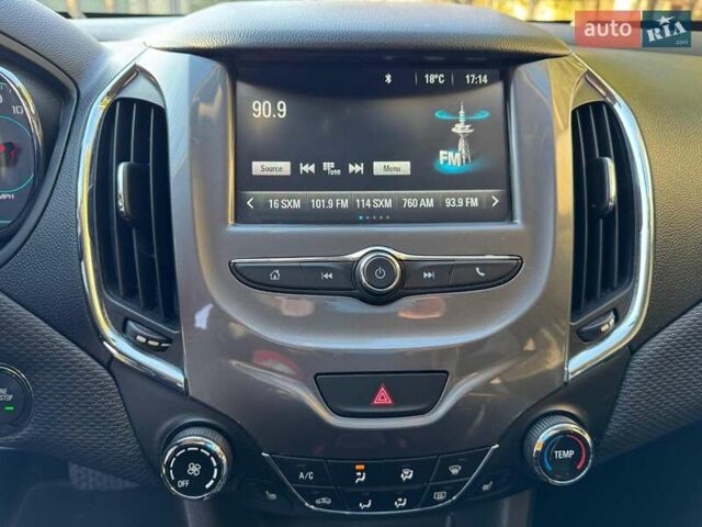 Серый Шевроле Круз, объемом двигателя 1.4 л и пробегом 48 тыс. км за 9500 $, фото 27 на Automoto.ua