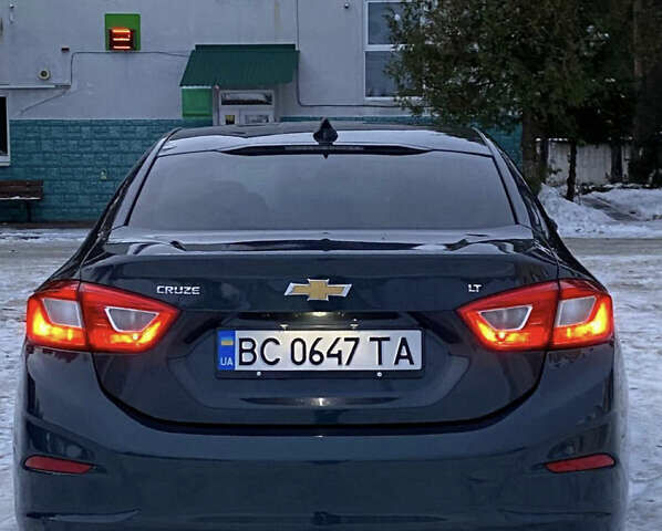 Серый Шевроле Круз, объемом двигателя 1.4 л и пробегом 125 тыс. км за 8900 $, фото 3 на Automoto.ua