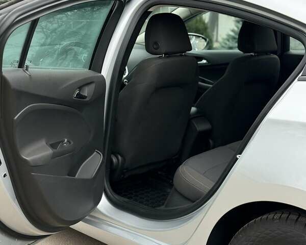 Сірий Шевроле Круз, об'ємом двигуна 1.4 л та пробігом 64 тис. км за 10000 $, фото 4 на Automoto.ua