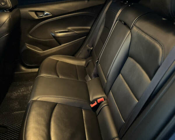 Серый Шевроле Круз, объемом двигателя 1.4 л и пробегом 90 тыс. км за 10999 $, фото 14 на Automoto.ua