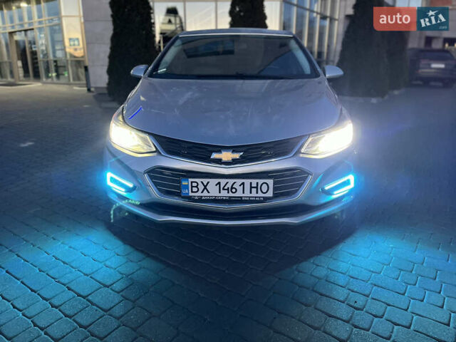 Серый Шевроле Круз, объемом двигателя 1.4 л и пробегом 90 тыс. км за 10999 $, фото 26 на Automoto.ua