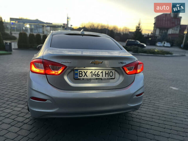 Серый Шевроле Круз, объемом двигателя 1.4 л и пробегом 90 тыс. км за 10999 $, фото 5 на Automoto.ua