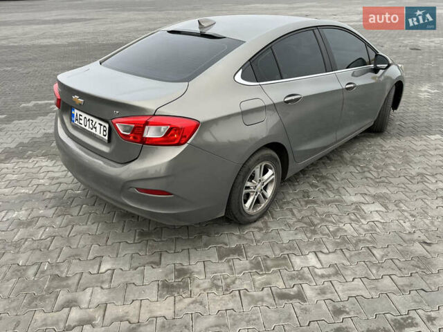 Серый Шевроле Круз, объемом двигателя 1.4 л и пробегом 106 тыс. км за 9500 $, фото 6 на Automoto.ua