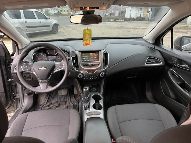 Серый Шевроле Круз, объемом двигателя 1.4 л и пробегом 104 тыс. км за 9800 $, фото 11 на Automoto.ua