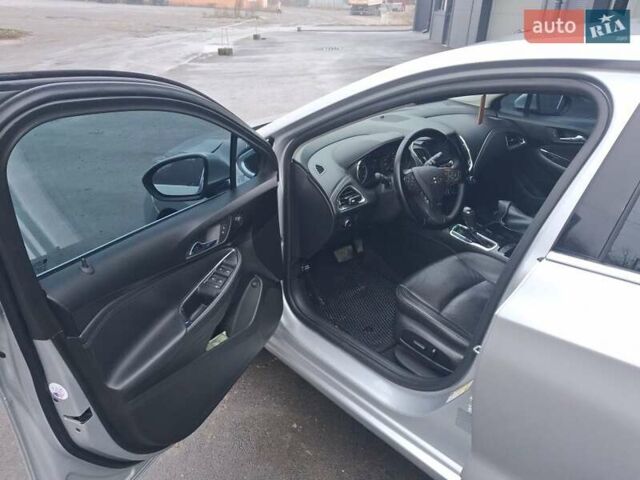 Серый Шевроле Круз, объемом двигателя 1.4 л и пробегом 99 тыс. км за 10300 $, фото 14 на Automoto.ua