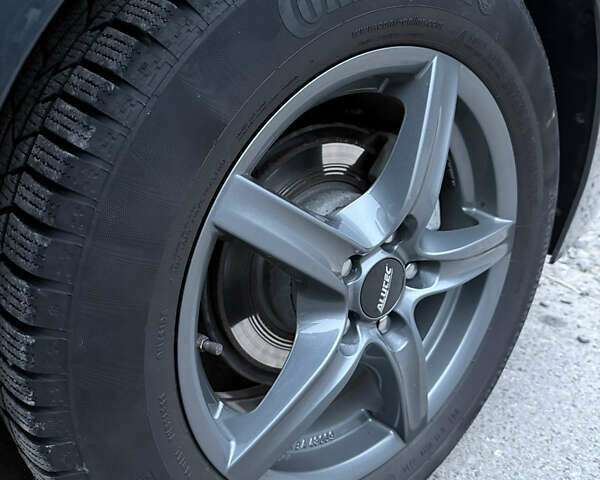 Серый Шевроле Круз, объемом двигателя 1.4 л и пробегом 128 тыс. км за 9500 $, фото 9 на Automoto.ua