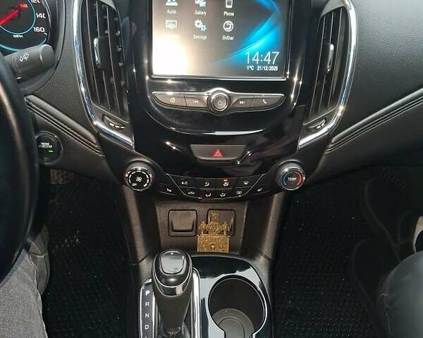 Серый Шевроле Круз, объемом двигателя 1.4 л и пробегом 99 тыс. км за 10300 $, фото 7 на Automoto.ua