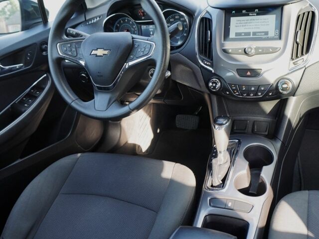 Сірий Шевроле Круз, об'ємом двигуна 1.4 л та пробігом 150 тис. км за 8800 $, фото 3 на Automoto.ua