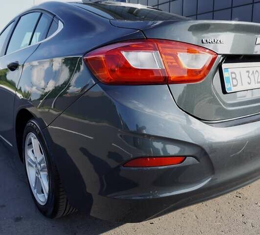 Серый Шевроле Круз, объемом двигателя 1.4 л и пробегом 142 тыс. км за 9200 $, фото 9 на Automoto.ua