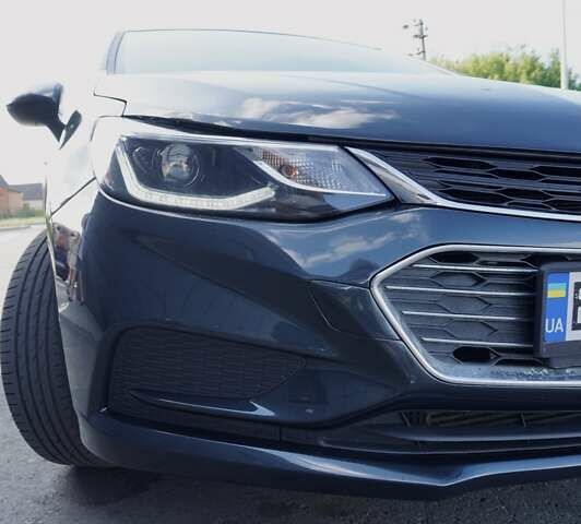 Серый Шевроле Круз, объемом двигателя 1.4 л и пробегом 142 тыс. км за 9200 $, фото 6 на Automoto.ua