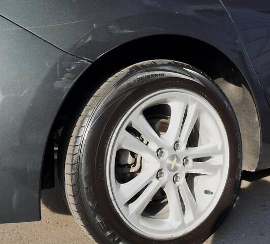 Серый Шевроле Круз, объемом двигателя 1.4 л и пробегом 142 тыс. км за 9200 $, фото 16 на Automoto.ua