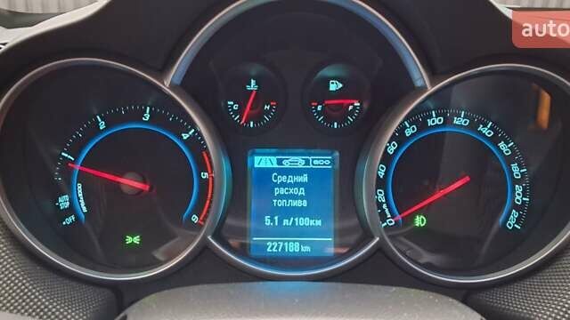 Сірий Шевроле Круз, об'ємом двигуна 1.69 л та пробігом 227 тис. км за 7650 $, фото 17 на Automoto.ua