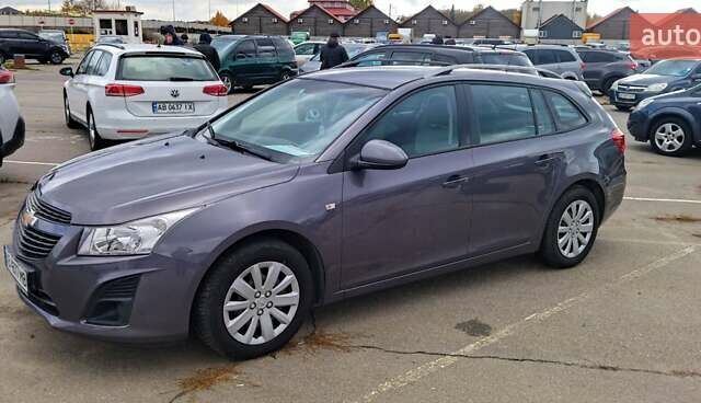Серый Шевроле Круз, объемом двигателя 1.6 л и пробегом 188 тыс. км за 7200 $, фото 5 на Automoto.ua