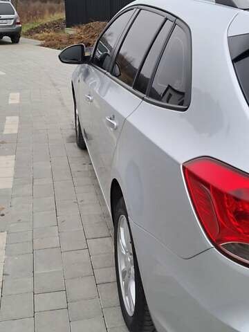 Сірий Шевроле Круз, об'ємом двигуна 1.69 л та пробігом 227 тис. км за 7650 $, фото 5 на Automoto.ua