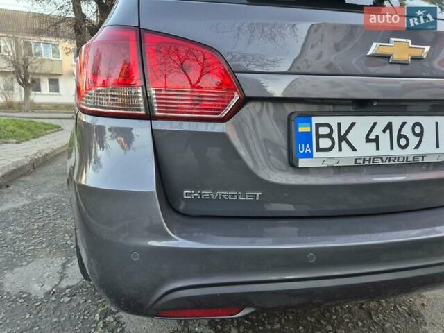 Сірий Шевроле Круз, об'ємом двигуна 2 л та пробігом 212 тис. км за 8850 $, фото 5 на Automoto.ua