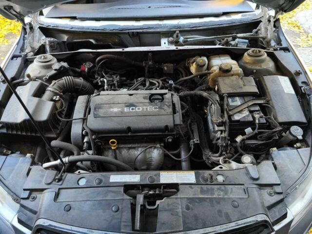 Серый Шевроле Круз, объемом двигателя 1.8 л и пробегом 342 тыс. км за 3500 $, фото 23 на Automoto.ua