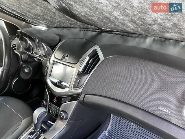 Серый Шевроле Круз, объемом двигателя 1.8 л и пробегом 221 тыс. км за 7000 $, фото 8 на Automoto.ua