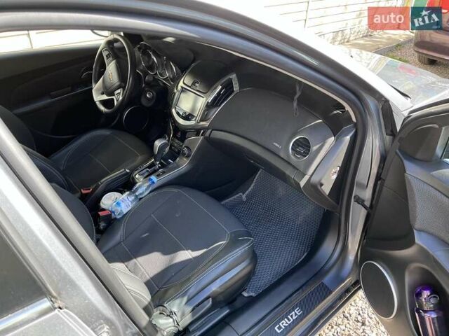 Серый Шевроле Круз, объемом двигателя 1.8 л и пробегом 221 тыс. км за 7000 $, фото 9 на Automoto.ua