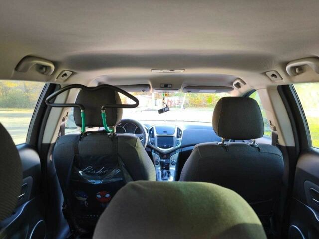 Серый Шевроле Круз, объемом двигателя 1.8 л и пробегом 342 тыс. км за 3500 $, фото 17 на Automoto.ua