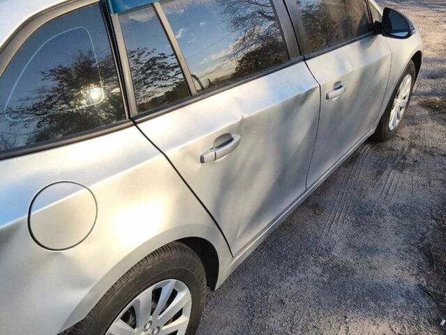 Серый Шевроле Круз, объемом двигателя 1.8 л и пробегом 342 тыс. км за 3500 $, фото 7 на Automoto.ua