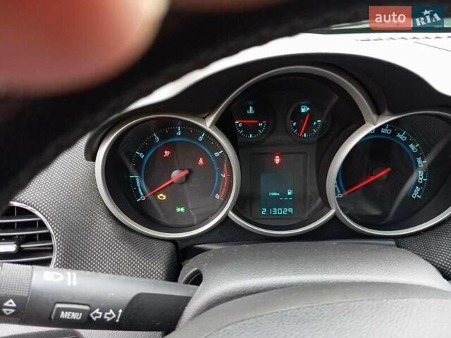 Синий Шевроле Круз, объемом двигателя 1.6 л и пробегом 213 тыс. км за 6000 $, фото 4 на Automoto.ua