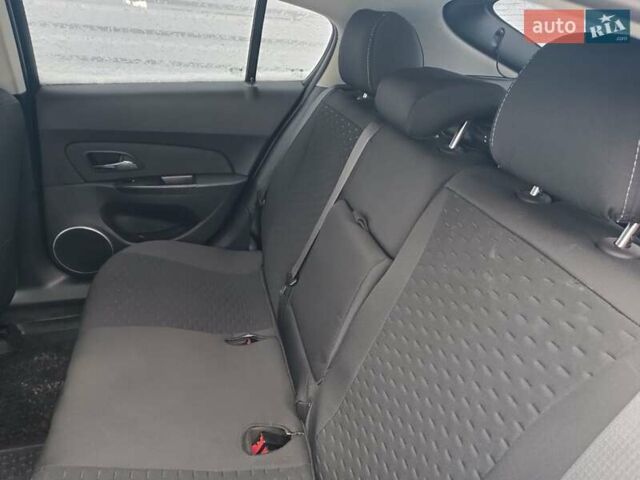 Синий Шевроле Круз, объемом двигателя 1.6 л и пробегом 104 тыс. км за 8200 $, фото 18 на Automoto.ua
