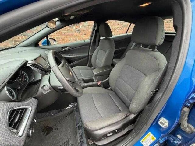 Синий Шевроле Круз, объемом двигателя 1.4 л и пробегом 64 тыс. км за 1500 $, фото 4 на Automoto.ua