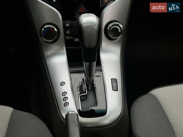 Синій Шевроле Круз, об'ємом двигуна 1.8 л та пробігом 310 тис. км за 6300 $, фото 13 на Automoto.ua