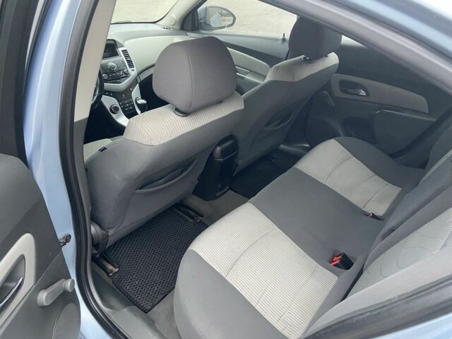 Синій Шевроле Круз, об'ємом двигуна 1.6 л та пробігом 199 тис. км за 5900 $, фото 9 на Automoto.ua