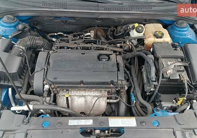 Синий Шевроле Круз, объемом двигателя 1.6 л и пробегом 248 тыс. км за 6600 $, фото 5 на Automoto.ua