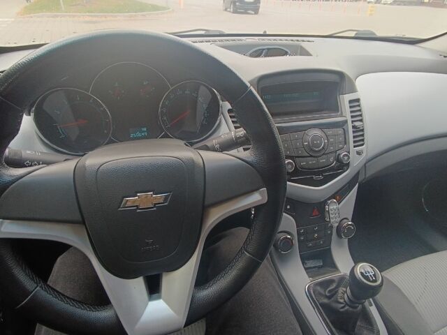 Синій Шевроле Круз, об'ємом двигуна 1.6 л та пробігом 248 тис. км за 6600 $, фото 6 на Automoto.ua