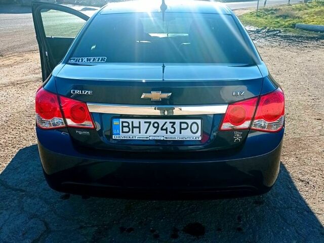 Синий Шевроле Круз, объемом двигателя 1.4 л и пробегом 181 тыс. км за 5500 $, фото 6 на Automoto.ua